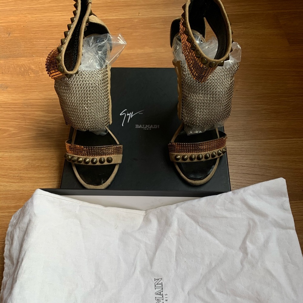 Shoes